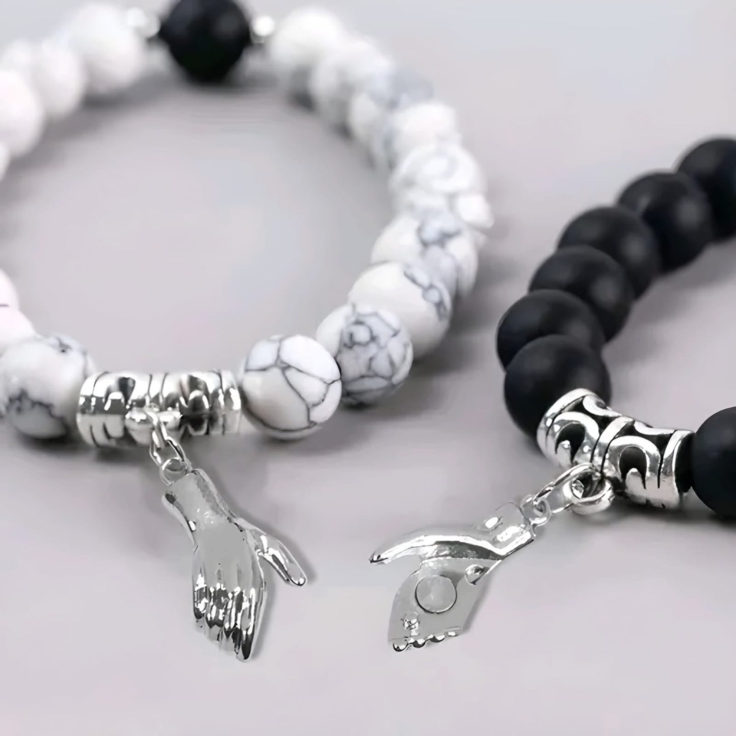 Magnetic Love & Distance Couple's Jewelry Set (Heart Necklaces & Interlocking Hand Bracelets)