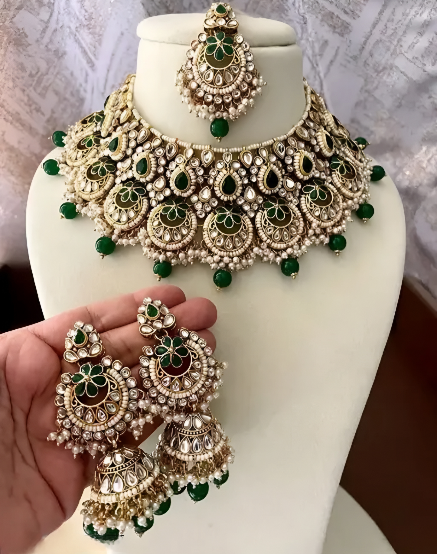 Elegant Green & Gold Premium Kundan Bridal Jewellery Set – Luxury Traditional Design